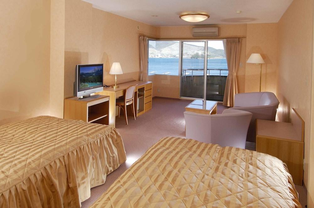 Wisterian Life Club Toba Hotel Eksteriør billede