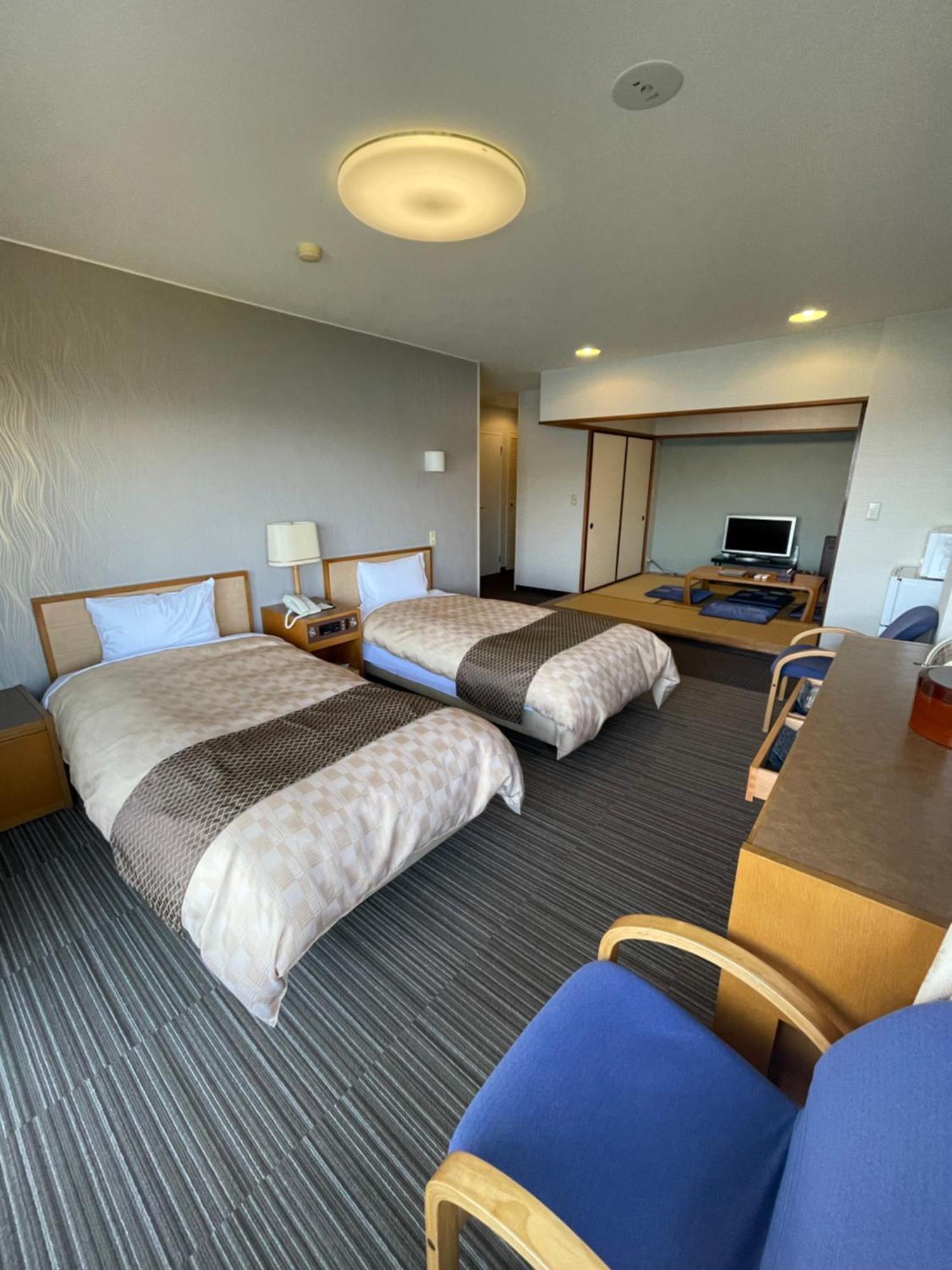 Wisterian Life Club Toba Hotel Eksteriør billede